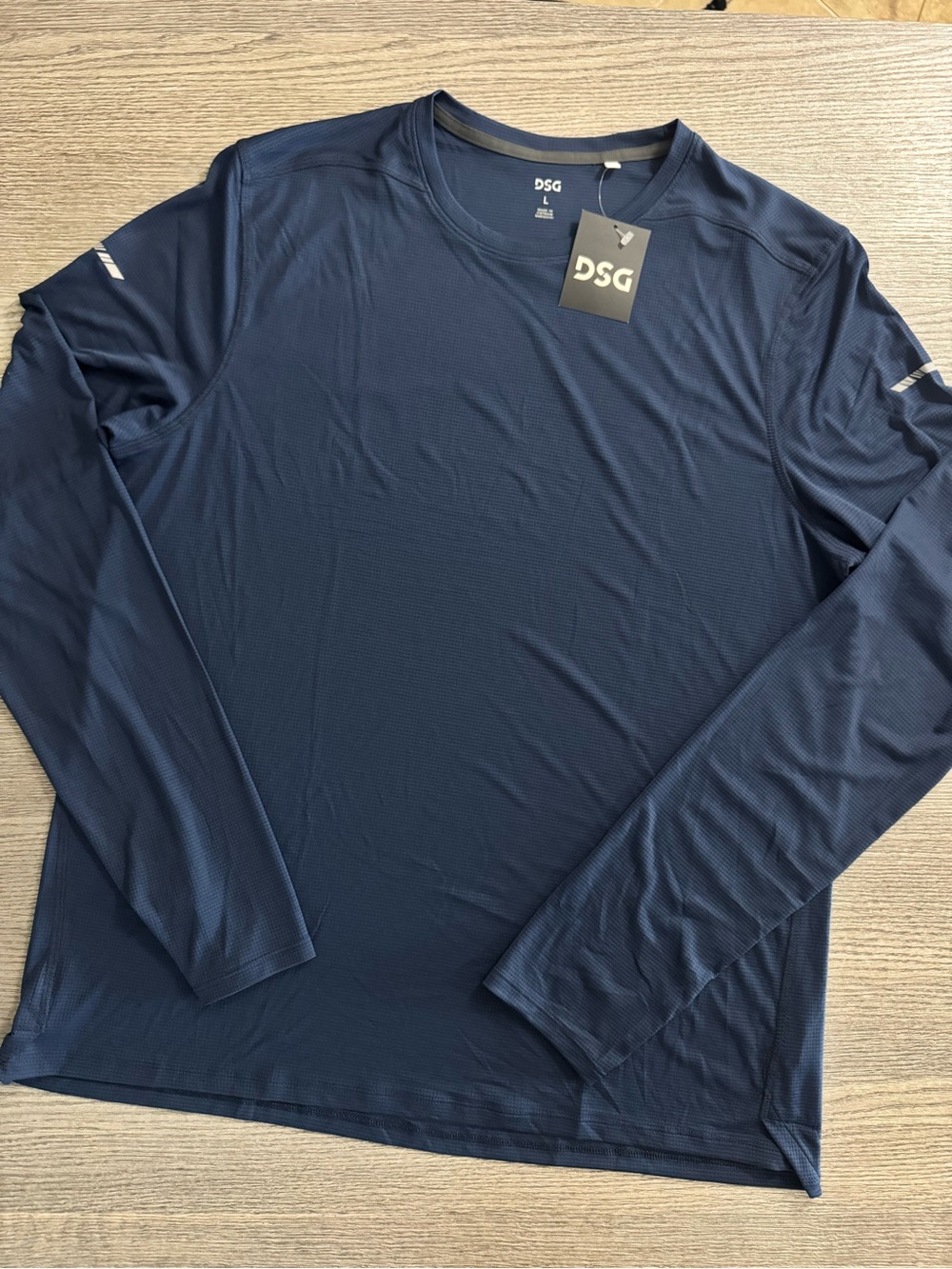 DSG Men's Stride Long Sleeve Run Tee Navy Blue Athletic Size L